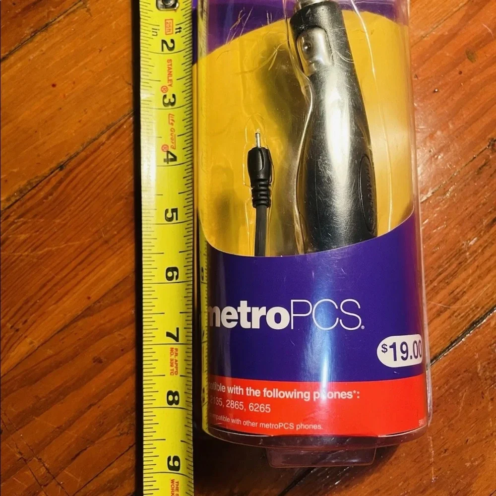 Metro PCS Vehicle Power Adaptor